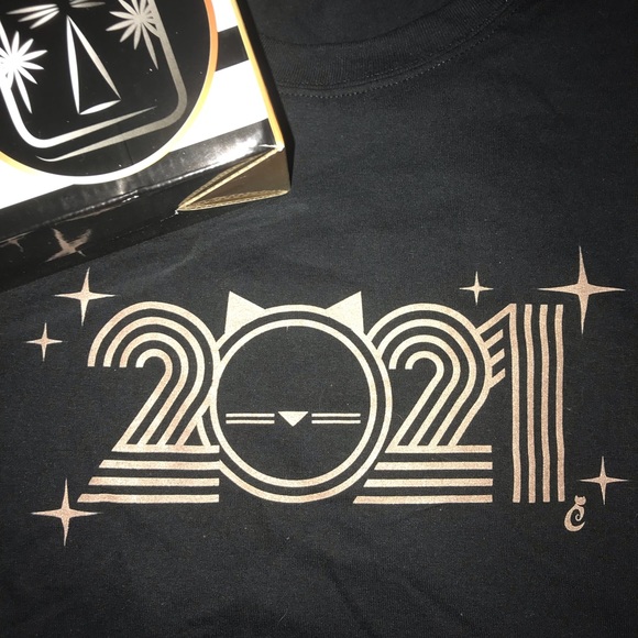 Cat Lady NWOT New Year’s Bundle - Glasses and Tee - Picture 5 of 12